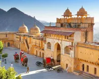 विदेशी महिला पर्यटक के साथ होमगार्ड ने की छेड़छाड़, ऐतिहासिक स्मारकों पर पर्यटकों की सुरक्षा व्यवस्था पर उठे सवाल