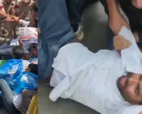 एनएसयूआई का जंतर-मंतर मार्च: विनोद जाखड़ समेत सैकड़ों कार्यकर्ता हिरासत में, मतदाता सूची से जुड़े सवालों पर ECI से मांगा जवाब