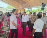 पंचायत चुनाव: भवानी निकेतन से कल सुबह 8 बजे रवाना होंगे मतदान दल, जिला निर्वाचन अधिकारी ने लिया चुनाव तैयारियों का जायजा