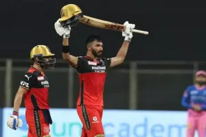 IPL-2021: RCB ने लगाया जीत का चौका, पडिकल-विराट की नाबाद पारियों से राजस्थान को 10 विकेट से रौंदा