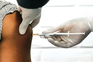 पाकिस्तान में गैरकानूनी रूप से कोविड-19 टीकाकरण का खुलासा, पुलिस ने एक आरोपी को किया गिरफ्तार