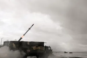 नई पीढ़ी की आकाश एनजी मिसाइल का सफल परीक्षण, खराब मौसम के बीच लक्ष्य पर सटीक निशाना