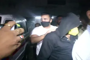 पोर्नोग्राफी मामले में गिरफ्तार राज कुंद्रा की बढ़ी मुश्किलें, कोर्ट ने 23 जुलाई तक पुलिस हिरासत में भेजा