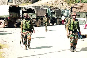 कश्मीर में मुठभेड़ों में सात आतंकवादी ढेर