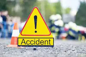 पश्चिम बंगाल के नदिया जिले में सड़क हादसा, 18 की मौत, 5 घायल