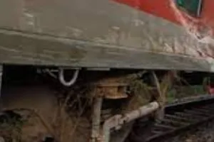 तमिलनाडु में ट्रेन के 7 कोच पटरी से गए उतर