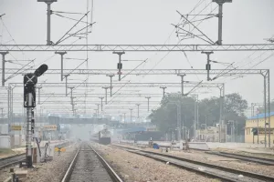 कोहरे के मौसम में रेल संचालन में संरक्षा के लिए विशेष प्रबन्ध