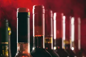 गुजरात में कार से अवैध शराब बरामद