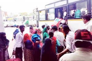 अन्तर्राष्ट्रीय महिला दिवस पर रोडवेज बसों में दिखाई दी महिलाओं की भीड़ 