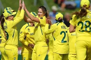 ऑस्ट्रेलिया ने न्यूजीलैंड को 128 रन पर किया ऑलआउट 