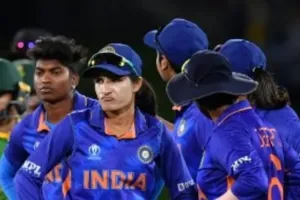 दक्षिण अफ्रीका से हारकर भारतीय महिला टीम सेमीफाइनल में जाने से चूकी