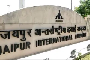 मौसम खराब होने के चलते 5 फ्लाइट डायवर्ट