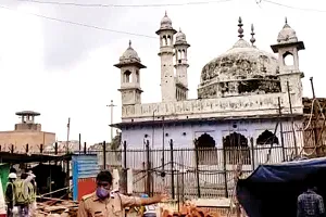 ज्ञानवापी मस्जिद परिसर में वीडियोग्राफी रुकी
