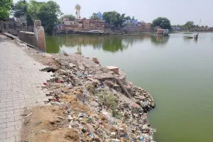 गौरीशंकर तालाब की पाल टूटने के बाद नहीं दिया जा रहा है ध्यान