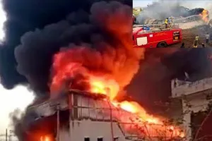 ऑयल मिल में लगी आग, एक करोड़ का नुकसान 