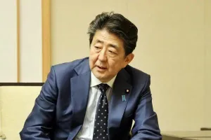  जापान के पूर्व प्रधानमंत्री शिंजो आबे को गोली मारी,  हालत गंभीर, गोली लगने से हार्ट अटैक