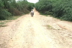 भवानीपुरा से बूंदी का गोठड़ा तक कच्चा मार्ग, आवागमन हो रहा मुश्किल