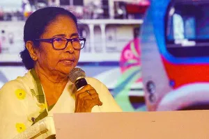 ममता का ऐलान- पश्चिम बंगाल सरकार में होगा फेरबदल