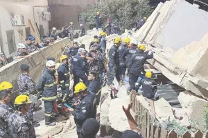 इमारत गिरने से 5 लोगों की मौत