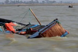 नाइजीरिया में नाव पलटने से 76 लोगों की मौत