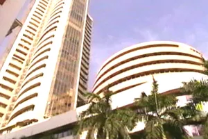 शेयर बाजारों में तेजी जारी, सेंसेक्स 82,344 पर बंद