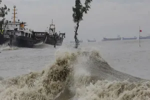 फ्लोरिडा में हेलेन से बढ़ा खतरा, तूफान पकड़ेगा गति