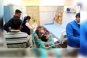  गुब्बारों में हवा भरते समय हादसा , युवक का हाथ उड़ा