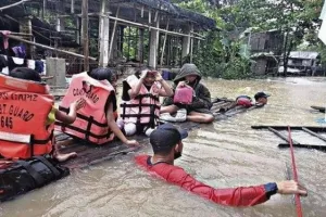 फिलीपींस में बाढ़ से मरने वालों की संख्या 25 हुई
