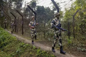 एनएलएफटी के आतंकवादी को पूछताछ के लिए लाया गया