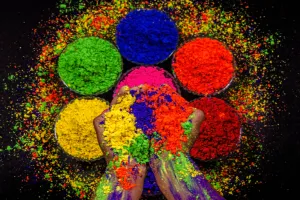 पीसीसी मुख्यालय में कार्यकर्ताओं ने मनाई होली : कार्यकर्ताओं और नेताओं ने रंग खेलकर भाईचारे और एकता का दिया संदेश, बड़े नेताओं ने अपने आवास पर लगाए रंग