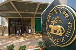 आरबीआई ने पांच बैंकों पर प्रतिबंध लगाया