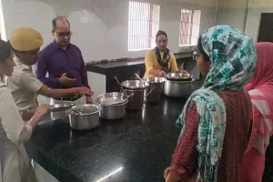 केंद्रीय कारागार महिला सुधार गृह का निरीक्षण, जेल में मिलने वाले भोजन की गुणवत्ता के दिए निर्देश