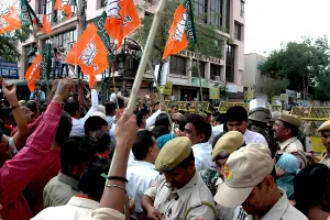 रंधावा के पीएम मोदी पर दिए बयान से भाजपाइयों में रोष
