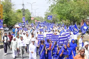 बिगड़ती कानून व्यवस्था को लेकर बसपा का पैदल मार्च