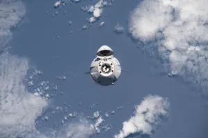 स्पेसएक्स कार्गो अंतरिक्ष यान नमूनों के साथ लौटेगा पृथ्वी पर