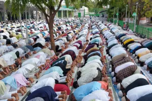 अकीदत से मनाया जा रहा है ईद-उल-अज़हा का त्योहार