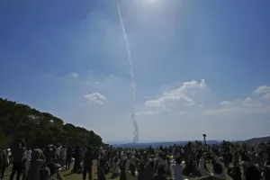 जापान में परीक्षण के दौरान फटा रॉकेट इंजन