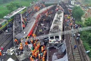 बालासोर ट्रेन हादसा: सीबीआई ने तीन रेल कर्मचारियों को किया गिरफ्तार
