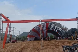 श्रीमद् भागवत कथा की तैयारियां चरम पर, तैयारियों को अंतिम रूप देने में जूटे, विशाल डोम तैयार