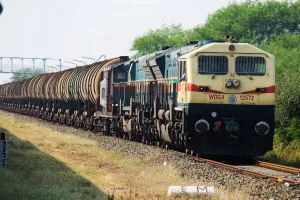 दिल्ली मंडल में कोहरे के कारण ट्रेनों का संचालन रद्द