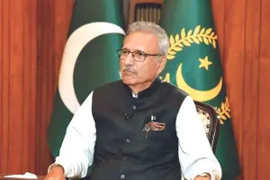 आरिफ अल्वी ने पाकिस्तान की सेना को दिया झटका, 2 अहम बिलों पर साइन करने से इनकार 