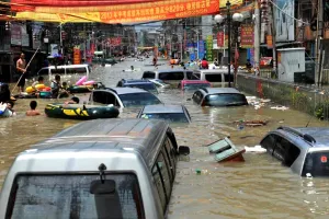 चीन में भारी बारिश से 29 लोगों की मौत, लोगों को किया प्रभावित 