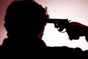 पुलवामा में के सीआरपीएफ जवान ने की आत्महत्या 