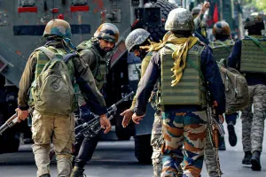 Kashmir News: अनंतनाग मुठभेड़ तीसरे दिन भी जारी, लश्कर-ए-तैयबा के दो आतंकवादियों का पता लगाने के लिए चलाया जा रहा अभियान