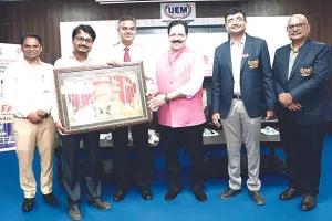 यूईएम कैंपस में हुआ जॉब फेयर 