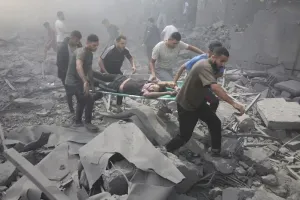 गाजा में इजरायल की ओर से किए गए हवाई हमले में 15 फिलिस्तीनियों की मौत