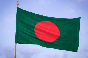 बांग्लादेश में मजदूरों के विरोध प्रदर्शन के बीच 130 फैक्ट्रियां बंद