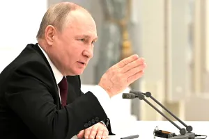 पुतिन कजाकिस्तान के राष्ट्रपति से बातचीत करने के लिए अस्ताना पहुंचे