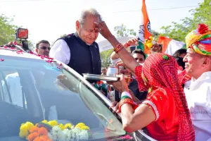 CM गहलोत ने जोधपुर में मनाई दिवाली