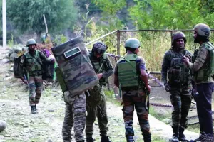कश्मीर में सीमाओं पर विशेष जांच चौकियां स्थापित